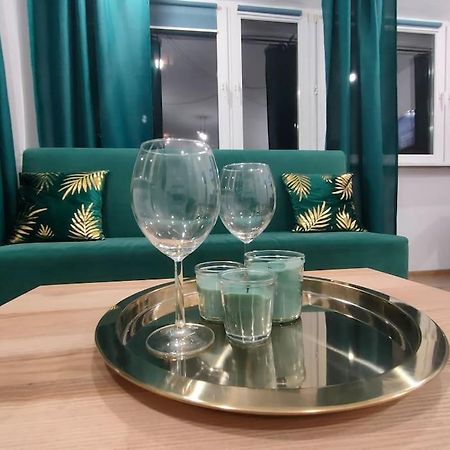 Apartament Szmaragdowy Centrum Lejlighed Warszawa Eksteriør billede